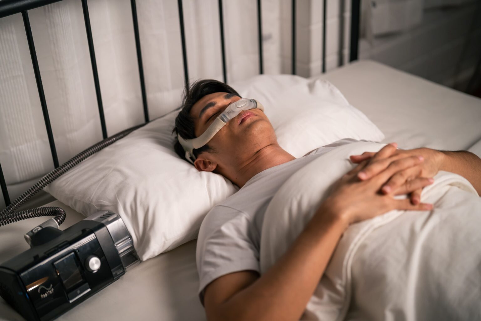 Image asian man wearing cpap machine sleeping smoothly a 2026 01 09 07 31 47 utc